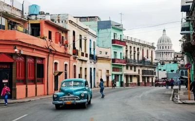 imagen de la habana calles al lado de la playa